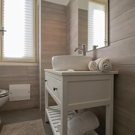 186 - Casa Aureliana Vista Mare A 100 Metri Dal Mare E - Parcheggio Gratis Incluso Appartamento